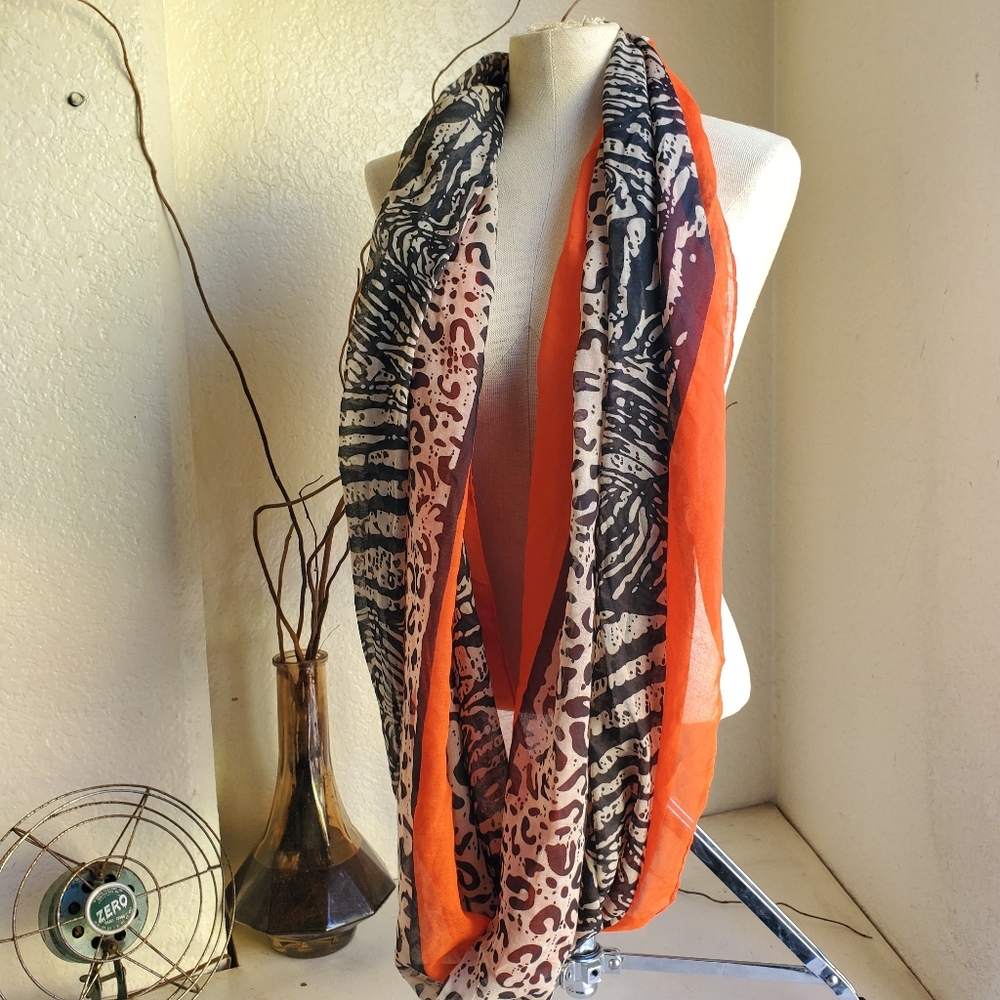 Kenneth Cole Infinity Scarf - Picture 2 of 2
